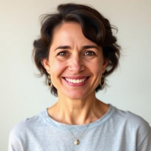 Foto de Marina Rocha, cliente da Kanaan Joias