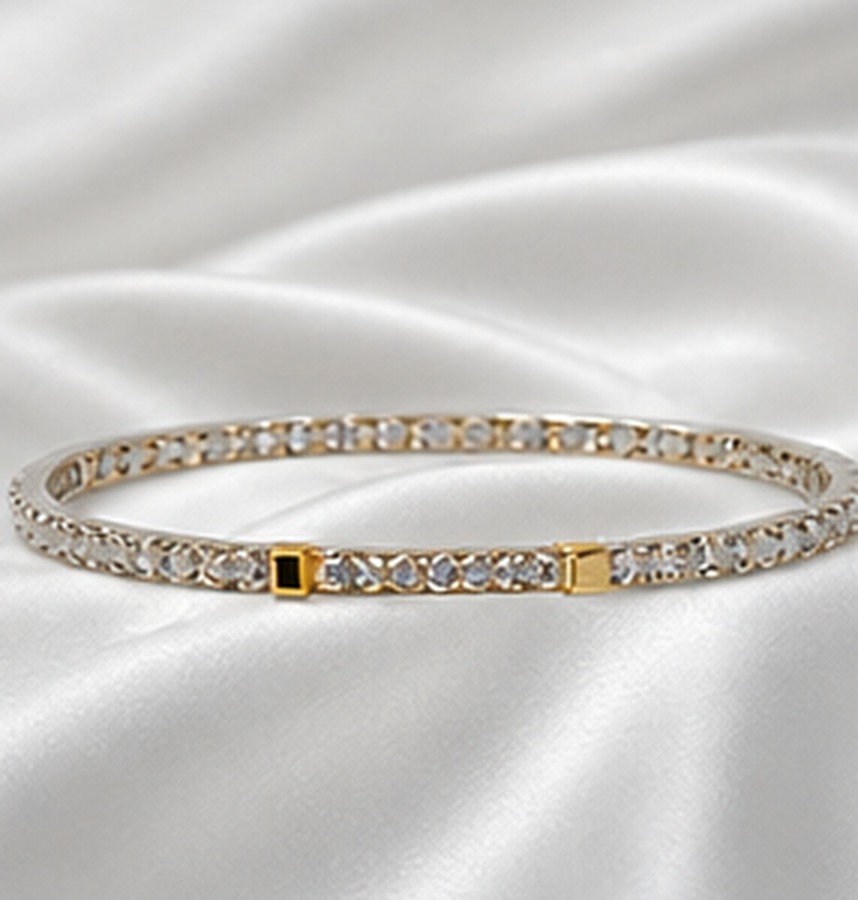 Bracelete Zircônias Detalhe Dourado