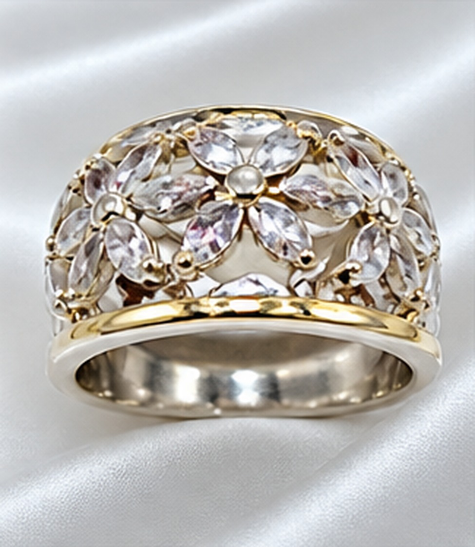 Anel Flores Zircônia Detalhe Dourado